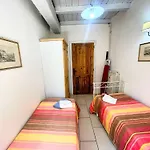 Poolside - Sleeps 24 Βίλα *
