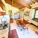 Poolside - Sleeps 24 * Сполето