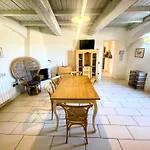 Villa Poolside - Sleeps 24