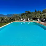 Poolside - Sleeps 24 * Сполето