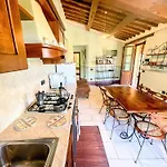 Вилла Poolside - Sleeps 24 *