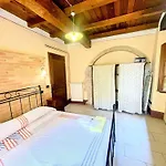 Вилла Poolside - Sleeps 24 Сполето