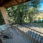 Villa Poolside - Sleeps 24 Spoleto