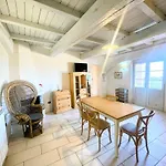 Poolside - Sleeps 24 * Spoleto