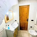 Вилла Poolside - Sleeps 24
