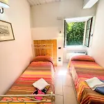 Poolside - Sleeps 24 Βίλα Σπολέτο