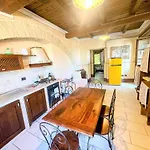 Poolside - Sleeps 24 Сполето