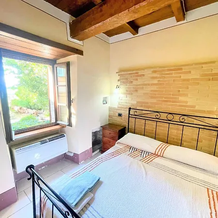 Poolside - Sleeps 24 Villa Spoleto