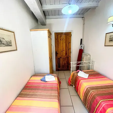 Poolside - Sleeps 24 Villa *