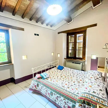 Poolside - Sleeps 24 * Spoleto