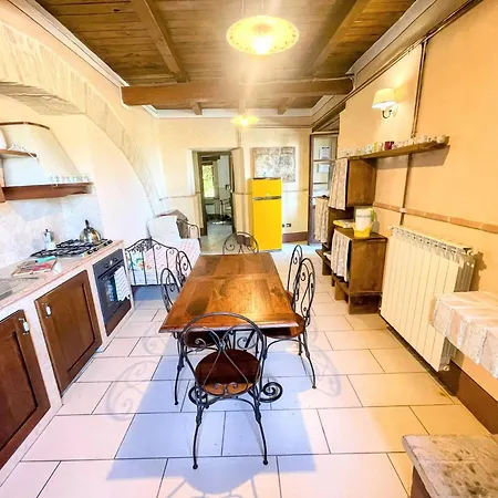 Villa Poolside - Sleeps 24