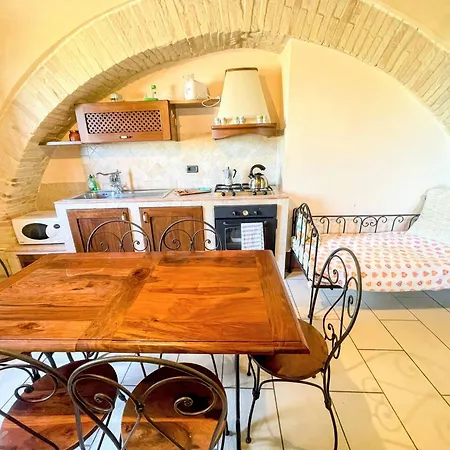 Villa Poolside - Sleeps 24 *
