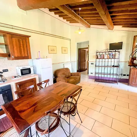 Poolside - Sleeps 24 Villa Spoleto