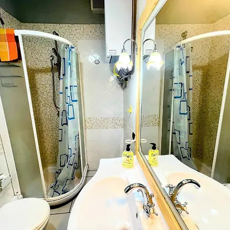 Poolside - Sleeps 24 Villa