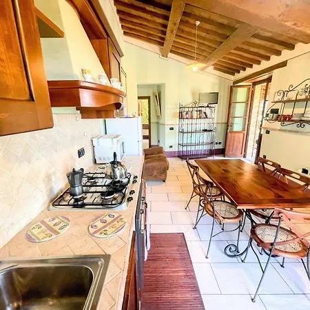 Villa Poolside - Sleeps 24 *