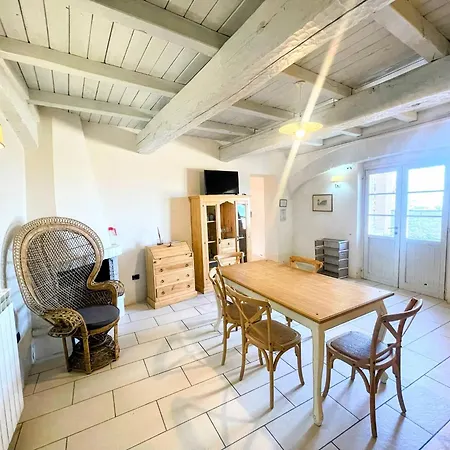 Poolside - Sleeps 24 * 스폴레토