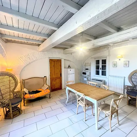 Poolside - Sleeps 24 * Spoleto