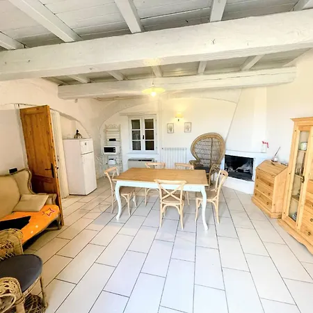 Poolside - Sleeps 24 Villa