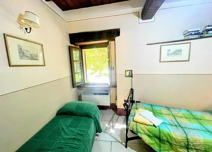 Poolside - Sleeps 24 * Spoleto