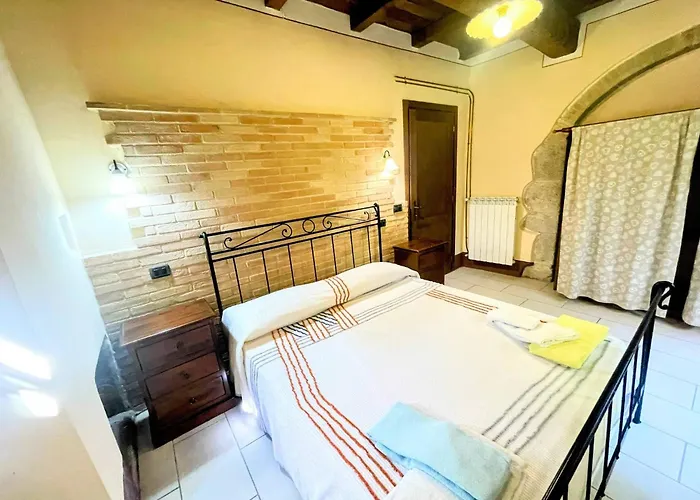 Poolside - Sleeps 24 *