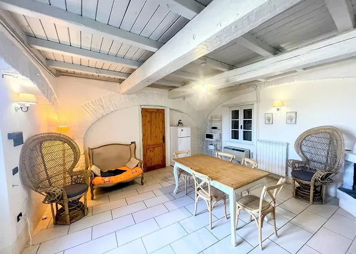 Poolside - Sleeps 24 * Spoleto